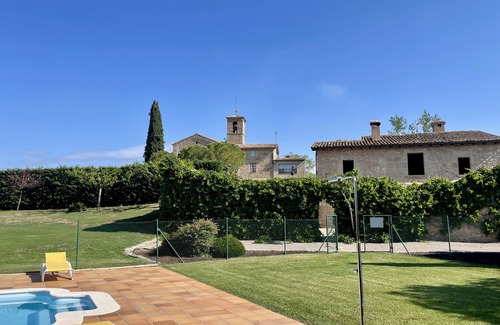 Sant Marti d'Albars House | Beautiful villa with 6 bedrooms. Pool, Games Room, Basketball, Playground & more