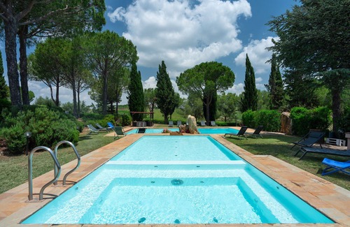 Grosseto Villa | Beautiful villa with hot tub, sauna, WIFI, private pool, A/C, terrace and panoramic view