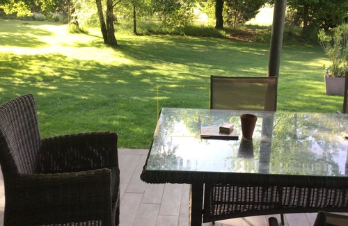 Pessac House | Beautiful villa with pool near the golf course