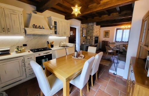 San Romano in Garfagnana Villa | Beautiful village house, pool. Walk to restaurant. WIFI. Flexible changeover.