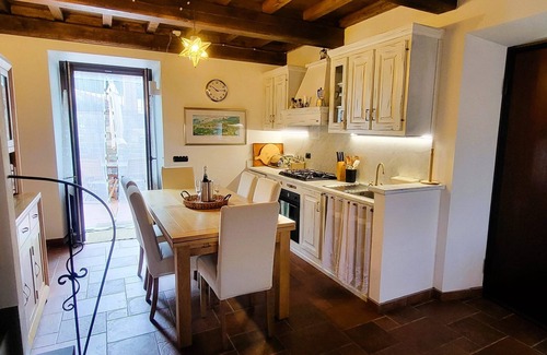 San Romano in Garfagnana Villa | Beautiful village house, pool. Walk to restaurant. WIFI. Flexible changeover.