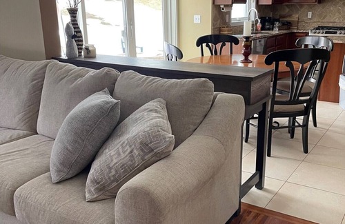 Waukesha House | Beautiful Waukesha Home