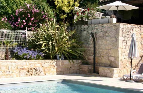Andillac Cottage | Beautiful white stone gîte in a character property with swimming pool