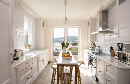 Ringaskiddy House | Beautifully appointed waterfront 4 bedroom house with private access to Woods