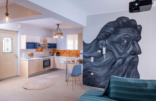 Prines Apartment | Beautifully Appointed Apartment in Prines, A/C, Garden, Sea View - 10mins from Rethymno & Beaches!