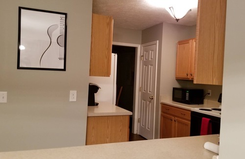 Antioch House | Beautifully Decorated 4 Bedroom Home in Quiet Cul De Sac