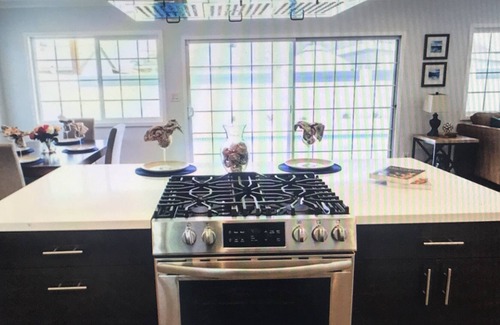 Gardena House | Beautifully remodeled, contemporary but inviting and cozy !!