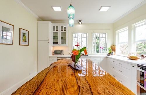 Hilo House | Beautifully Remodeled Plantation Style Hilo Home