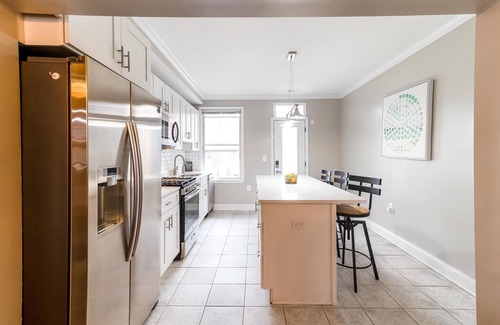 Canton House | Beautifully Renovated row House in Trendy Canton, private parking driveway