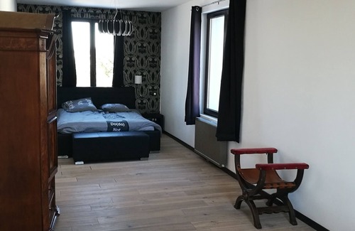 Couvin Other | Beautifully restored castle in the Ardennes for 12 adults (16 pers)