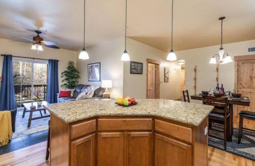 Bear Hollow Village Apartment | Beautifully Updated PC condo w Pool, Hot Tub, Gym!