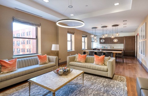 Bay Village Apartment | Beauty in Back Bay, 1BR w/Gym, close to the Common by Blueground
