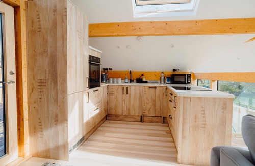Jameston Villa | Beavers Lodge - Luxury Conversion with Hot Tub