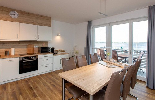 Plau am See Apartment | Becci's Apartment with fantastic view, dog allowed (House 6 Nr 51)
