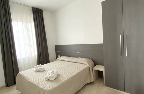 Rivazzurra House | bed and book