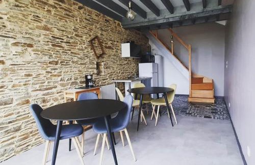 Malherbe-sur-Ajon Bed & Breakfast | Bed and Breakfast au Champ du Douits