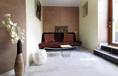 Mostuejouls Bed & Breakfast | Bed and Breakfast 'Chambres D'hôtes - Les Baumes' with Shared Pool, Wi-Fi and Air Conditioning