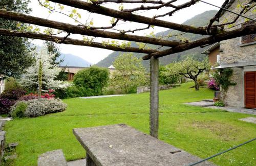 Grono Bed & Breakfast | Bed and Breakfast da Käthy Agriturismo