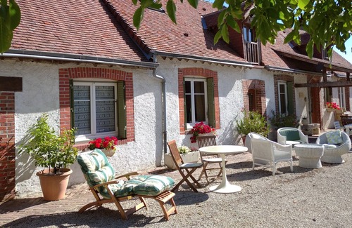 Lanneray House | Bed and breakfast - Farm "La Rouzannerie", in the countryside, for 2 people