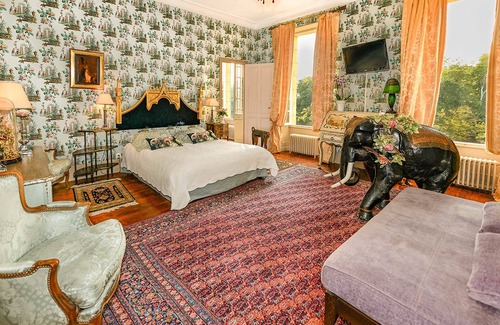 Mouleydier Apartment | Bed and Breakfast for Two
