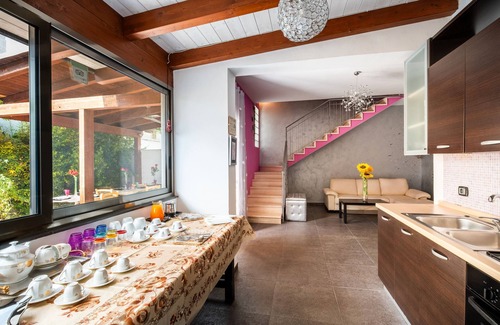 Porto Cesareo Bed & Breakfast | Bed and Breakfast 'Unit 1' with Shared Garden, Wi-Fi and Air Conditioning