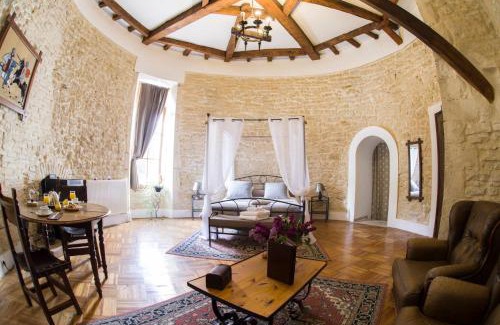 Belleau Bed & Breakfast | Bed and Breakfast Le Château de Morey