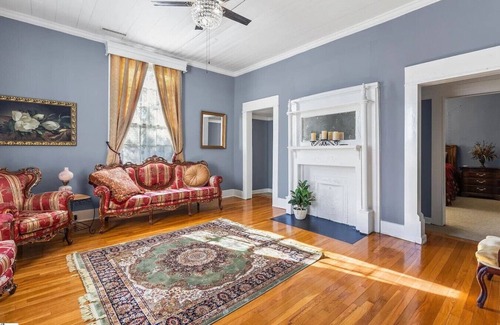 Anderson House | Bed and Breakfast | Queen Room