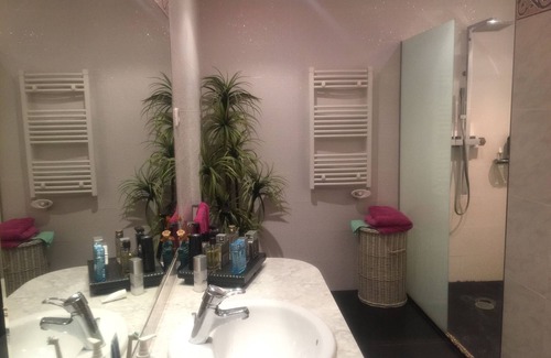 Sant Celoni Bed & Breakfast | Bed and breakfast Rent "room 2" - personalized attention.