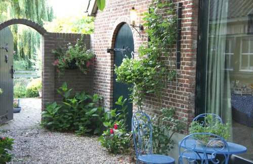 Weurt Bed & Breakfast | Bed and Garden Alde Coninckshof