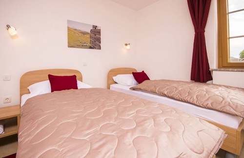Cerklje na Gorenjskem Bed & Breakfast | Bed&Breakfast Karun
