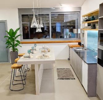 Nea Peramos Apartment | Bed & Coffee