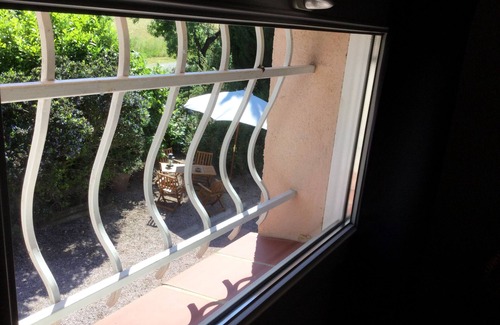 Carcassonne Apartment | BEDROOM/STUDIO with bathroom and WC, ABSOLUTE COMFORT,