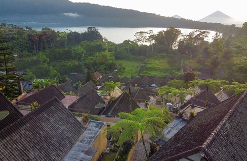 Banyuasri Villa | Bedugul Lake View Villa