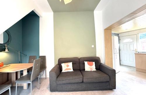 Haydock House | Bee Stays - Cooper House