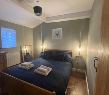 Billingshurst Apartment | Beech Cottage