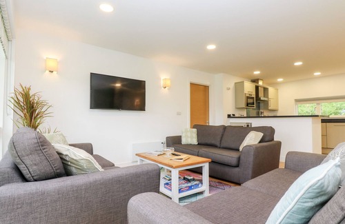 Truro Cottage | BEECH, with open fire in Truro