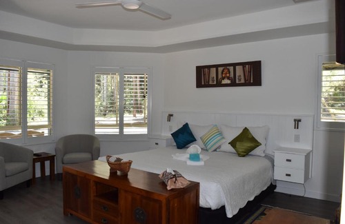 Cootharaba Bed & Breakfast | Beechs' Brook Rainforest Retreat