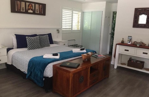 Cootharaba Bed & Breakfast | Beechs' Brook Rainforest Retreat