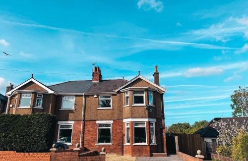 Newport House | Beechwood Park by Solace Stays