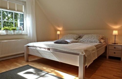 Sankelmark Apartment | Beeck - FeWo mit Terrasse und Strandkorb