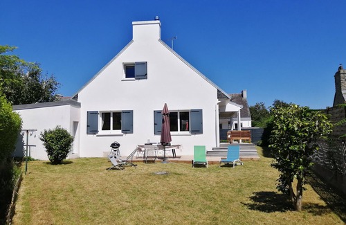 Beg-Meil House | Beg-Meil house - 5 min walk to beaches and shops - 4 bedrooms, sleeps 8 (