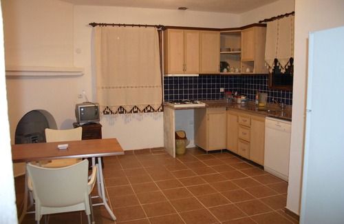 Koycegiz Villa | BEGONVILLE, beautiful villa with pool a few minutes walk to waterfront cafes & restaurants