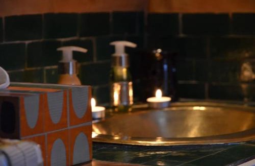 Kasbah Apartment | Behind js