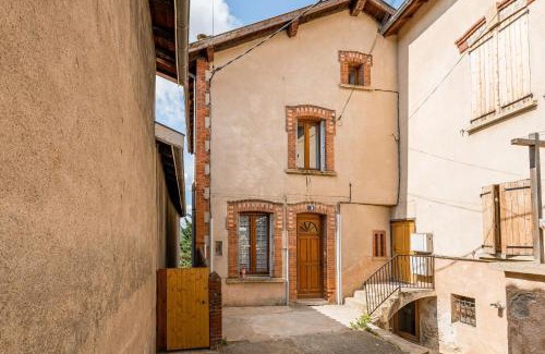 Saint-Just-Saint-Rambert Apartment | Beige Hospitalité - Telli Lumiere et balcon