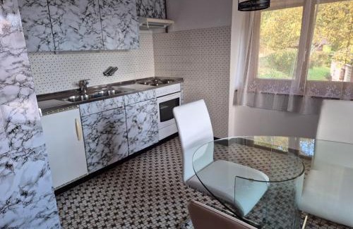 Les Avants Apartment | Bel appartement dans une maison villagesoise
