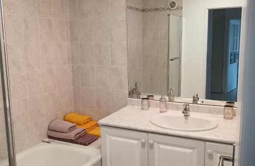 Frejus Apartment | Bel appartement résidence lac Aurélien