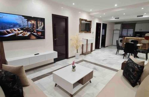 Tangier Apartment | Bel appartement sur la corniche