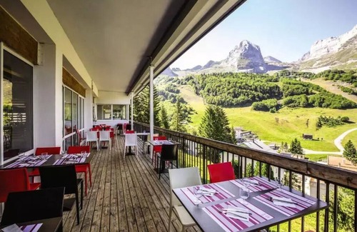 Eaux-Bonnes Apartment | Belambra Clubs Gourette - Lou Sarri - Half board - Accommodation Classic 1 Bedroom 2 Adults and 1 Child with balcony