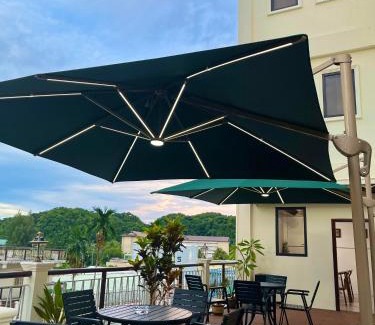 Malakal Island Hotel | Belau Almond Hotel 贝尔曼酒店