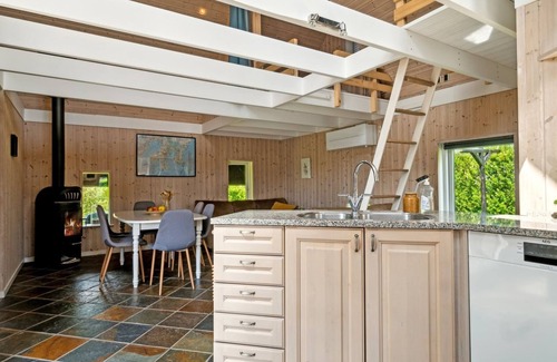 Ronde House | "Belinda" - 300m from the sea by Interhome
